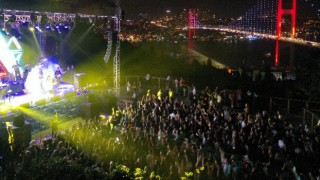 Üsküdar’da yaz coşkusu muhteşem konserlerle devam ediyor