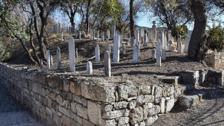 Foça Belediyesi Tarihi Değerleri Koruyor