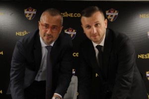 NESİNE.COM, EYÜPSPOR’UN FORMA SIRT ​​​​​​​SPONSORU OLDU