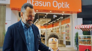 Ali Sunal ve Dayı, Atasun Optik’in Yeni Reklam Yüzü Oldu