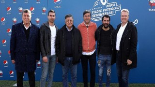 Futbolun efsaneleri Pepsi ‘Yıldız Futbolcu Seminerleri’ kapsamında Eskişehir’deydi