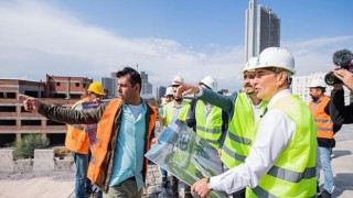 “İzmir trafiğini rahatlatacak yatırımın ilk etabını yeni yılda açacağız”