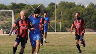 Muhtarlar Futbol Turnuvası’nda heyecan sürüyor