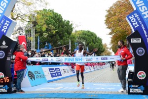 NN Koşu Takımı Sporcusu Victor Kiplangat  İstanbul Maratonu’nun şampiyonu oldu