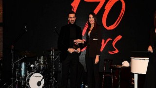 Singer’in 170. Yıl Sergisi Moda ve Cemiyet Hayatının Ünlü Simalarını Buluşturdu