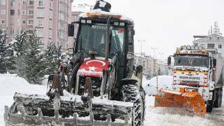 Kar Temizliği İçin Bazı Caddeler Bu Akşam Kısa Süreliğine Trafiğe Kapatılacak