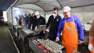 Üsküdar Belediyesi Karla Mücadele Ekiplerini Balık Ziyafetinde Buluşturdu