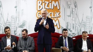 Binali Yıldırım Sıra Gecesi’nde gençlerle buluştu