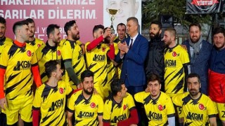 Gölcük Belediyesi Veteranlar Futbol Turnuvası’nda Şampiyon: Kgm Yapı