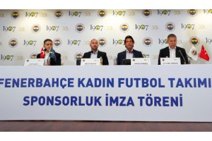 1907 FENERBAHÇE DERNEĞİ’DEN FENERBAHÇE KADIN FUTBOL TAKIMI’NA DESTEK