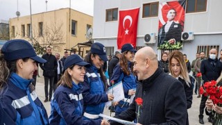 İzmir’in altyapısı kadın emeği ile örülecek