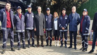 Türkiye’nin ilk ve tek sağlık personelinden oluşan MAKE EKİBİ ( Medikal Araştırma Kurtarma Ekibi) Deprem anı ve tahliye tatbikatı’nda öğrencilerin yanındaydı.