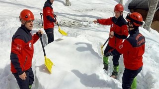 Büyükşehir İtfaiyesinden zorlu kış tatbikatı