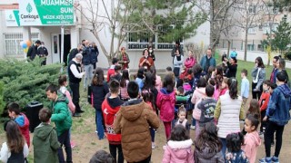 Çocuklar “Benimle Oynar Mısın?” Dediler