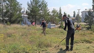 Sivas Belediyesi Kabristanlar Bayram Ziyaretine Hazırlanıyor