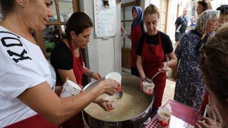 Aşure Kazanları Narlıdere’de