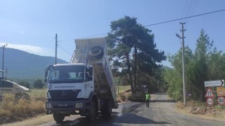 Muğla Büyükşehir, Yatağan’ın kırsal mahallelerinde yol çalışmalarını sürdürüyor