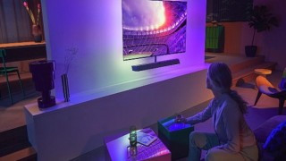 Yeni tasarım Philips OLED+937, OLED907 ve PML9507 model televizyonlar, rengarenk ev sineması deneyimi yaşatıyor