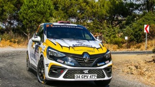 Clio Rally Trophy Türkiye Ege Rallisinde Kazanan Ekip Tuncer Sancaklı Asena Sancaklı Oldu