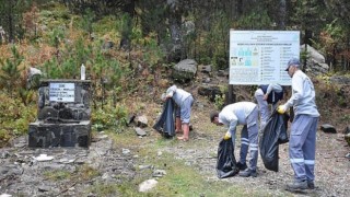 Kazdağları’nda temizlik çalışması