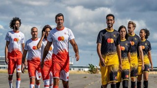 Mastercard, Luis Figo’nun 6166 metrede oynadığı futbolla dünya rekoru kırdı