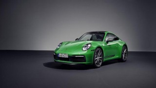 Yeni Porsche 911 Carrera T