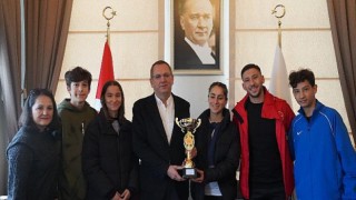 Başkan Ergin’den Ayvalık Atletizm Spor Kulübü İle Türkiye Şampiyonası Öncesi Destek Buluşması