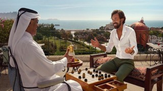 İtalyan Futbol Efsanesi ve Fatih Karagümrük’ün Teknik Direktörü Andrea Pirlo Katar Turizm’in Son Kampanyasında Başrolde