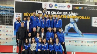 Kağıtspor Karate Erkek-Bayan Takımları Türkiye Şampiyonu oldu