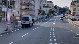 Körfez Akşemsettin Caddesi ve Cumhuriyet Bulvarında yol çizgileri çekildi