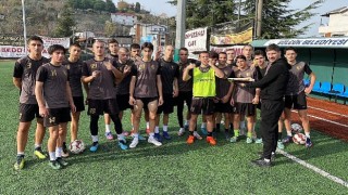 Gürcistan U-17 Futbol Takımı ”Aragvelebi” Spor Kenti Gölcük&#39;te Kamp Yaptı