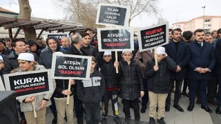 İsveç&#39;te Kuran-ı Kerim&#39;in Yakılması Yahyalı da Protesto Edildi