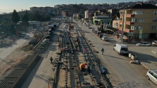 Kuruçeşme tramvayında kirişler tamam sıra raylara geldi