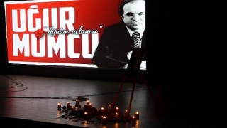 Uğur Mumcu AKM de Türkülerle Anıldı