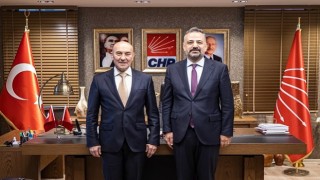 Başkan Soyer, CHP İzmir İl Başkanlığını ziyaret etti “Mustafa Kemal Atatürkün hayallerine layık bir iş yapıyoruz”