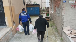 Kocaeli Büyükşehir Zabıtası, Selahattin Amca ve Güler Teyzeyi yolda bırakmadı