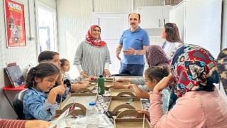 Başkan Altay Hatay da Açılan Komek te Depremzede Kursiyerlerle Buluştu