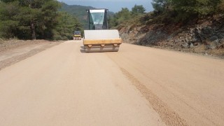 Muğla Büyükşehir Belediyesiden, 40 Mahallede Yol Çalışması