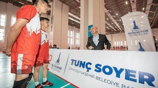 İzmir;in yeni spor uygulaması Sporİzmir kullanıma sunuldu