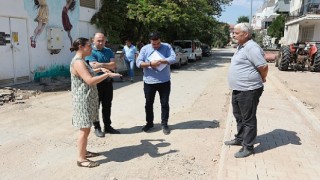 Efes Selçukta yollar, aydınlatma direkleri ve parklar..