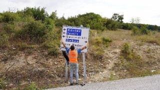 Kırsal Mahallelerin İşaret ve Yönlendirme Levhaları Yenileniyor