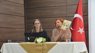 Ege;de “İzmirde Bir Cumhuriyet Aydını: Vedide Baha Pars” Paneli Düzenlendi