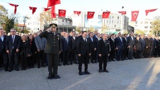 Atatürk, Bayrampaşada törenle anıldı