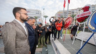 İzmir Atanın huzurunda