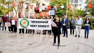 Kadın cinayetleri Seferihisarda protesto edildi