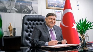 Mendereste Öğrencilerin Cebi de Yüzü de Gülüyor