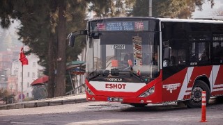 Atanın sözleri İzmirde otobüsleri süsledi