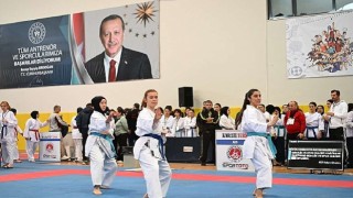 Türkiyenin karate şampiyonası kartepede başladı