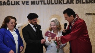 Sevgililer Gününde Başkan Dündar nikah kıydı