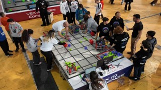 VEX Robotics Antalya Turnuvası düzenlendi